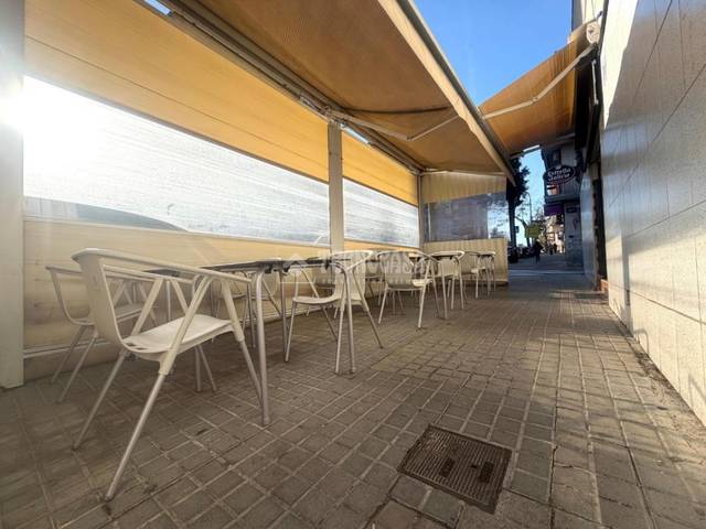 Local comercial en Alquiler en Lloreda