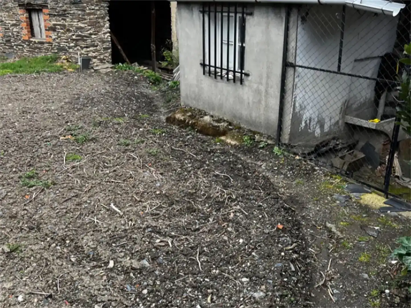 Finca rústica en venda en Encinedo amb Jardí privat