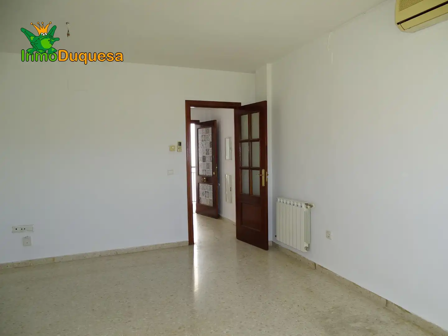Flat for sale in Granada  with Air Conditioner, Heating and Storage room