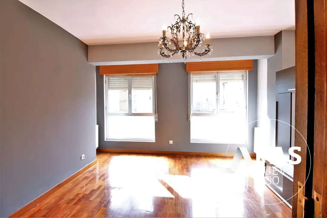 Wohnzimmer von Wohnung zum Verkauf in Santander mit Heizung