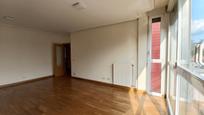 Living room of Flat for sale in Burgos Capital  with Heating, Private garden and Parquet flooring