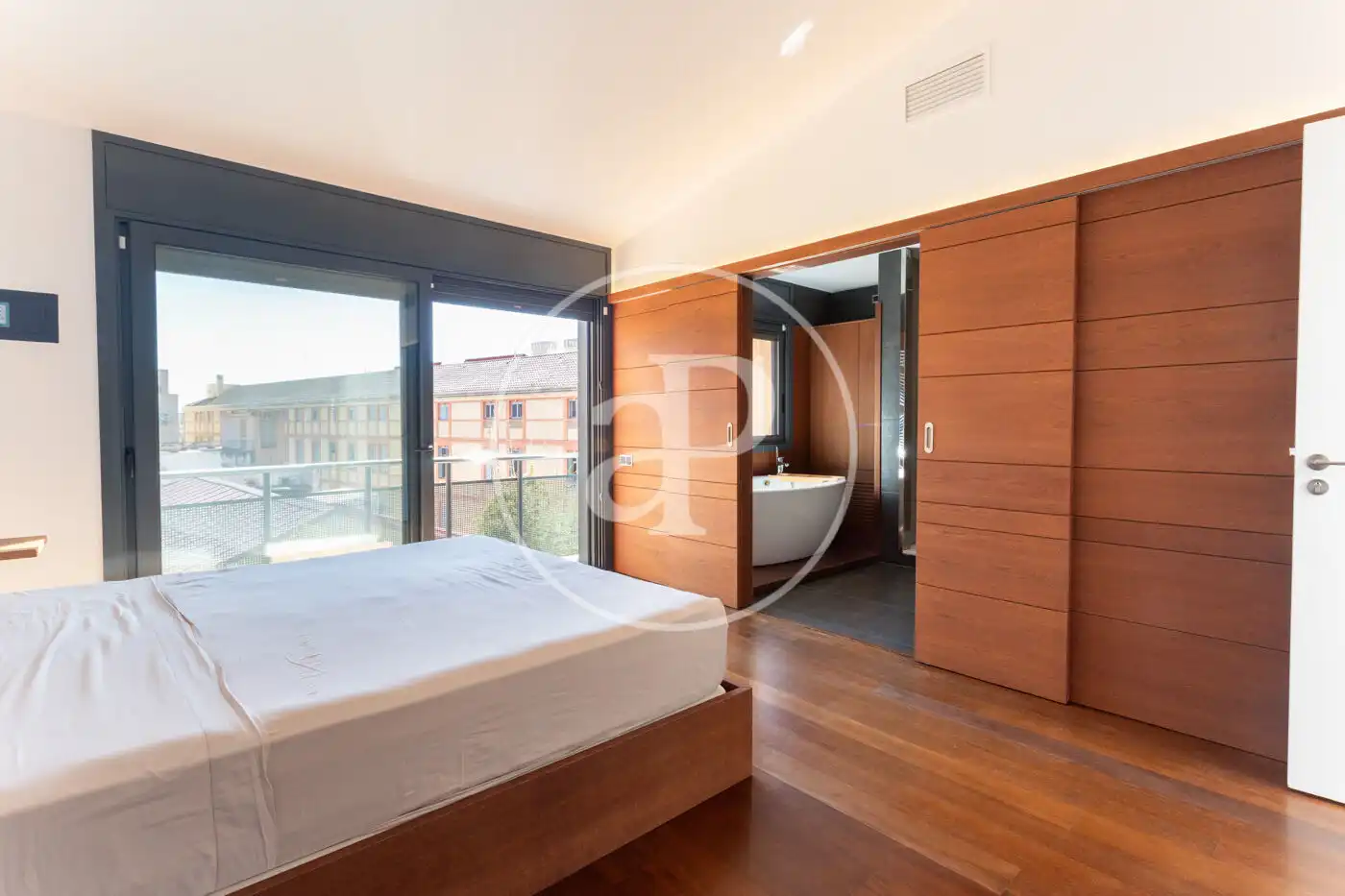 Bedroom of Detached homes for rent in Barcelona  with Air Conditioner, Heating and Private garden