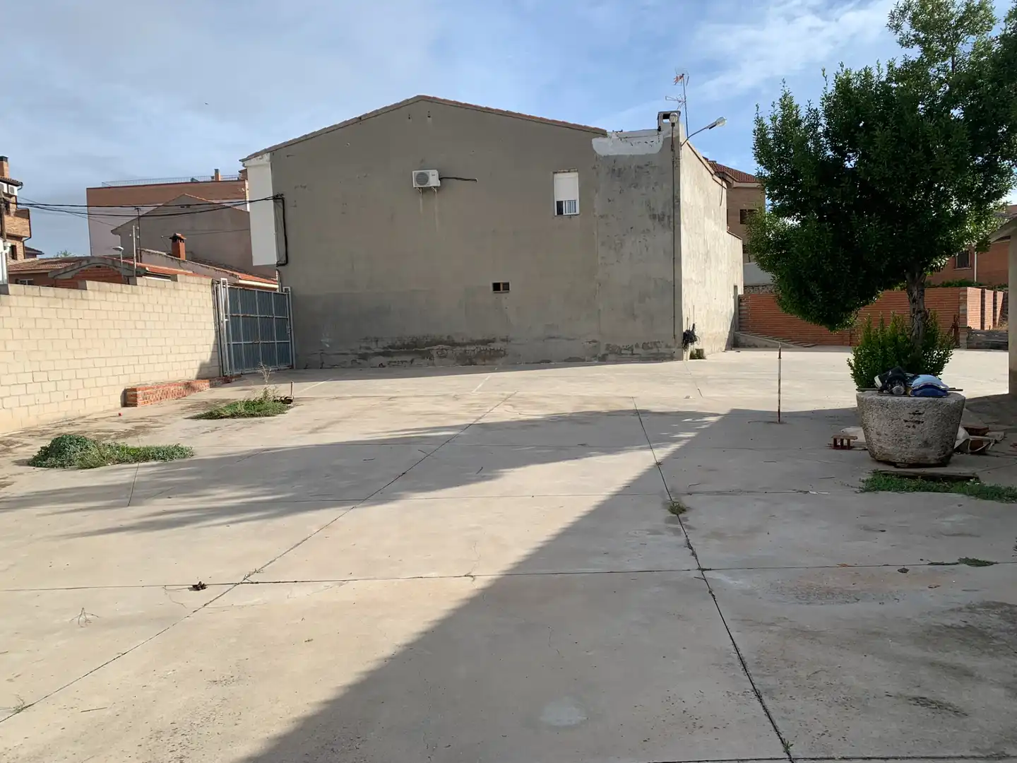 Aparcament de Casa o xalet en venda en Alameda de la Sagra amb Calefacció, Jardí privat i Terrassa