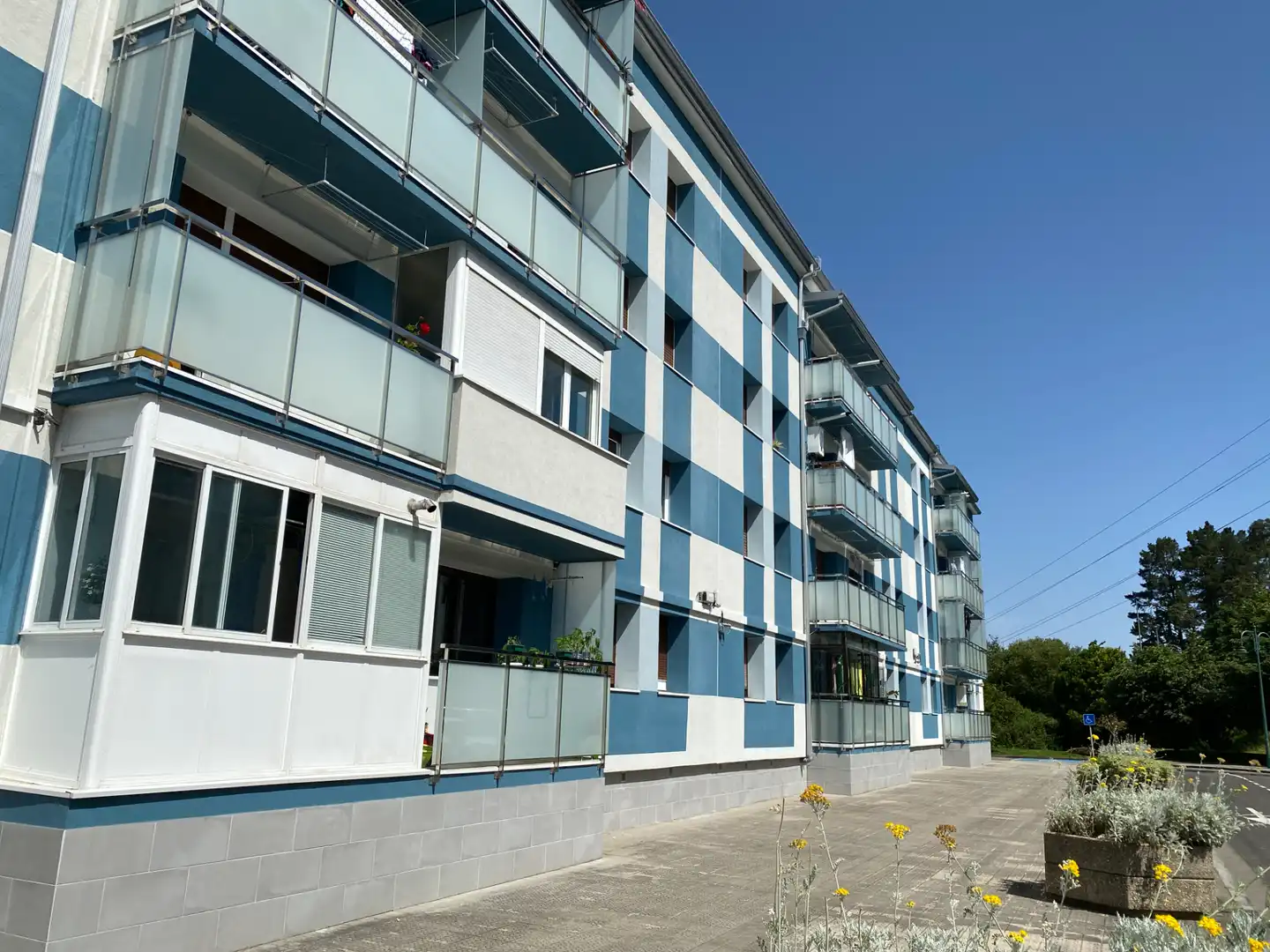 Vista exterior de Piso en venta en Gernika-Lumo con Calefacción, Terraza y Amueblado