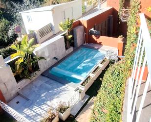 Swimming pool of House or chalet to rent in  Barcelona Capital  with Air Conditioner, Heating and Private garden