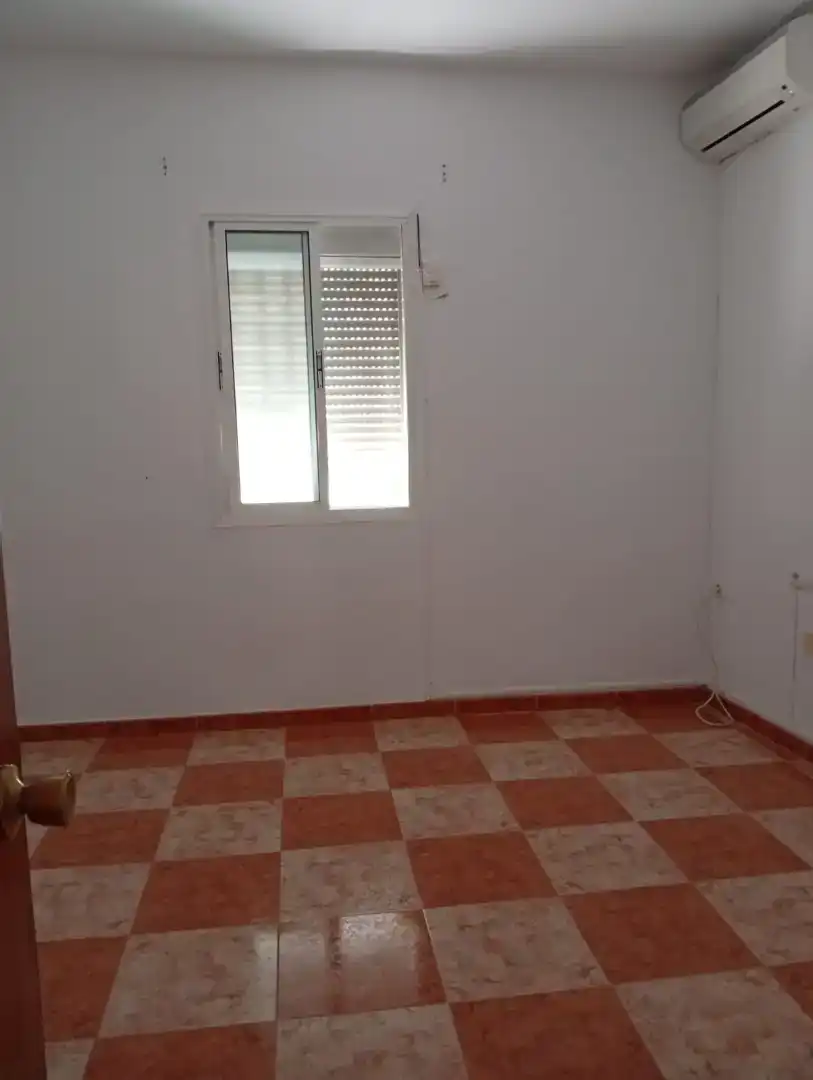 Habitación de Casa adosada en venta en Benacazón con Aire acondicionado
