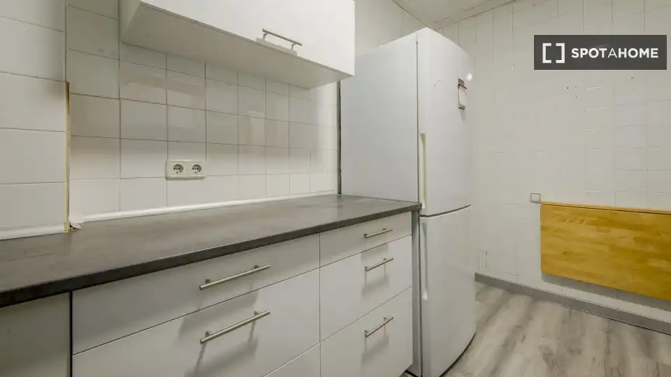 Room in Ciudad Jardín