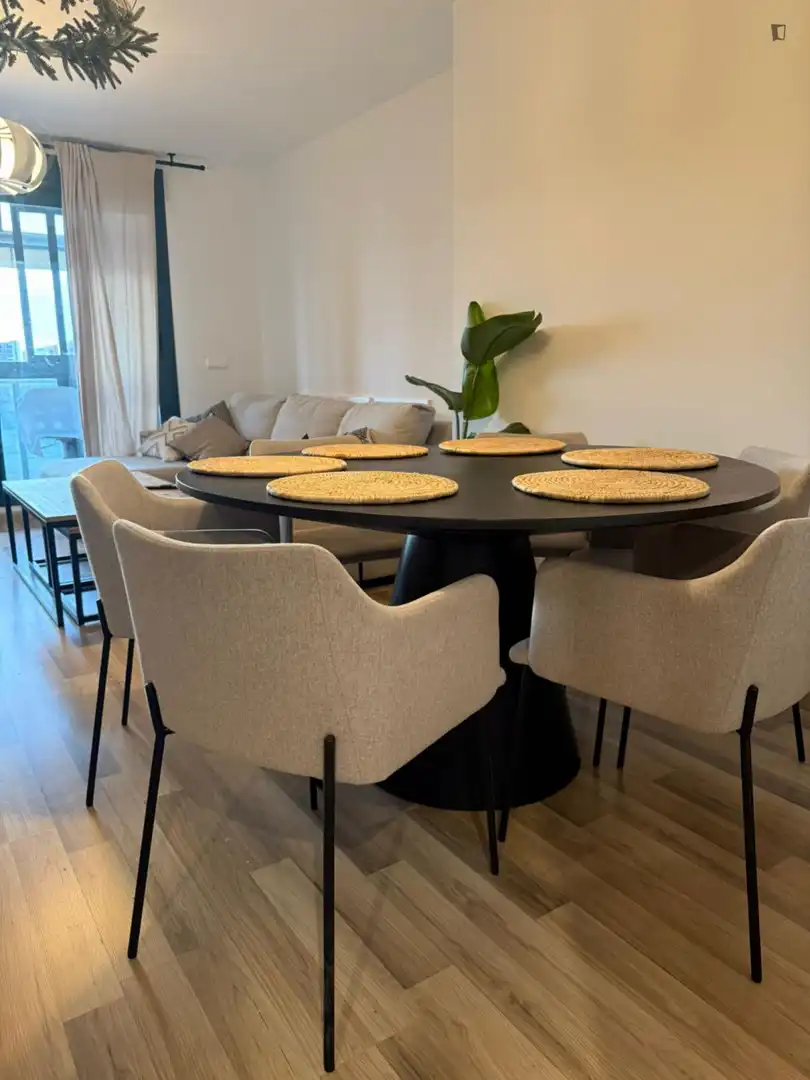 Habitació a Paus - Poligono San Blas