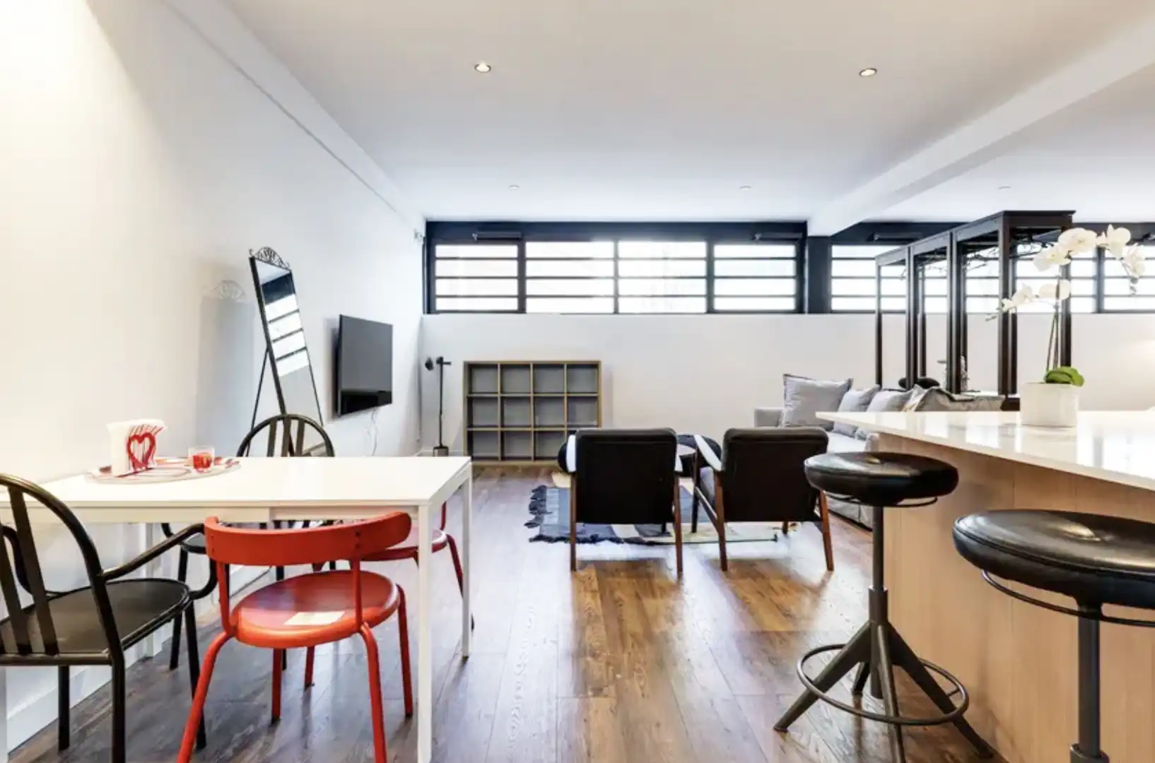Sala de estar de Planta baja en venta en Barcelona con Aire acondicionado, Calefacción y Jardín privado