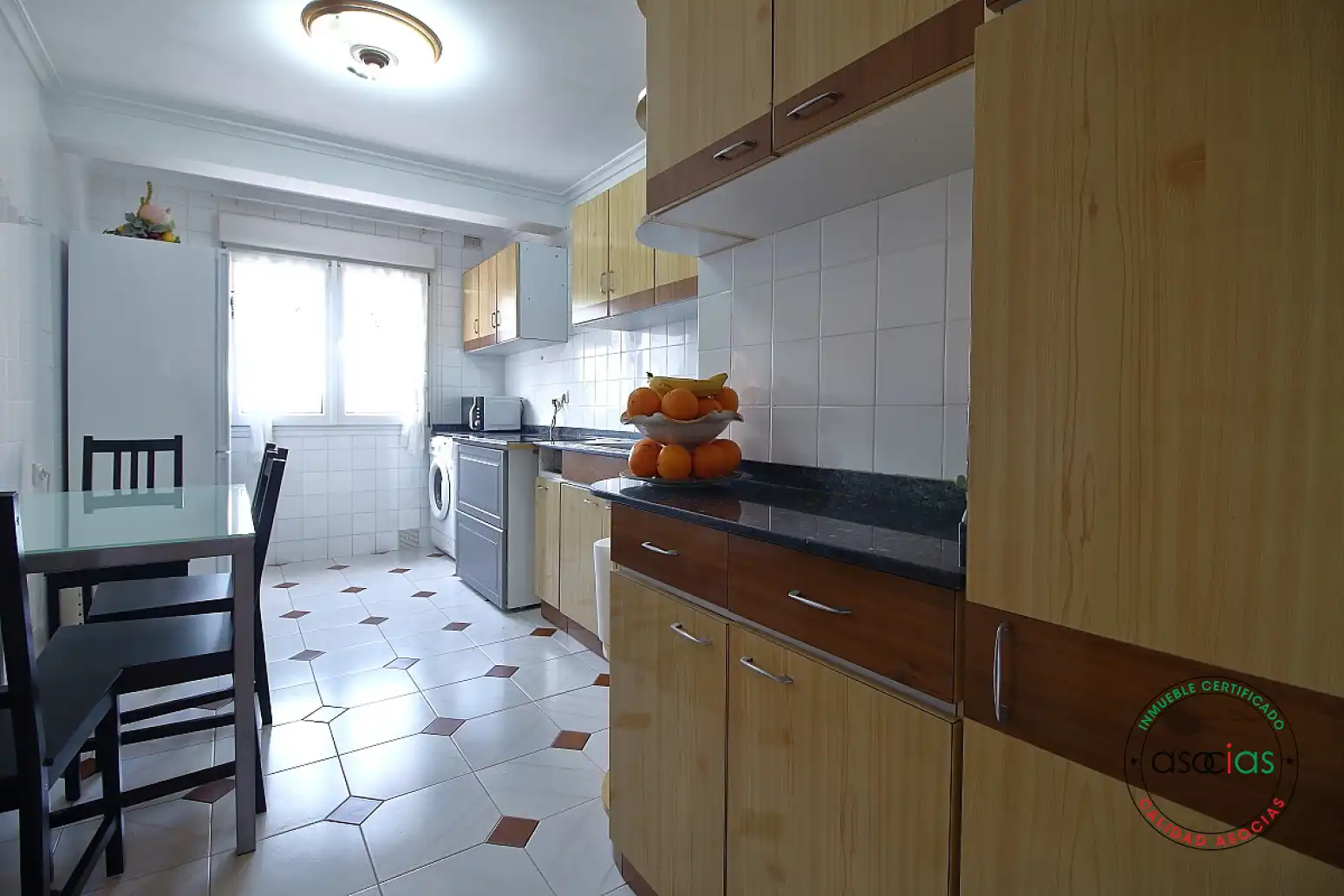 Cuina de Pis en venda en Gijón  amb Calefacció i Parquet