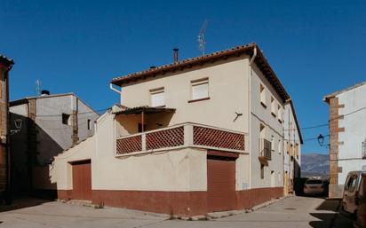 Vista exterior de Casa o xalet en venda en Siétamo amb Calefacció, Jardí privat i Terrassa