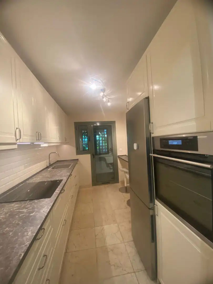 Piso con piscina en venta en Calle Pico Alcazaba 21, imagen 10