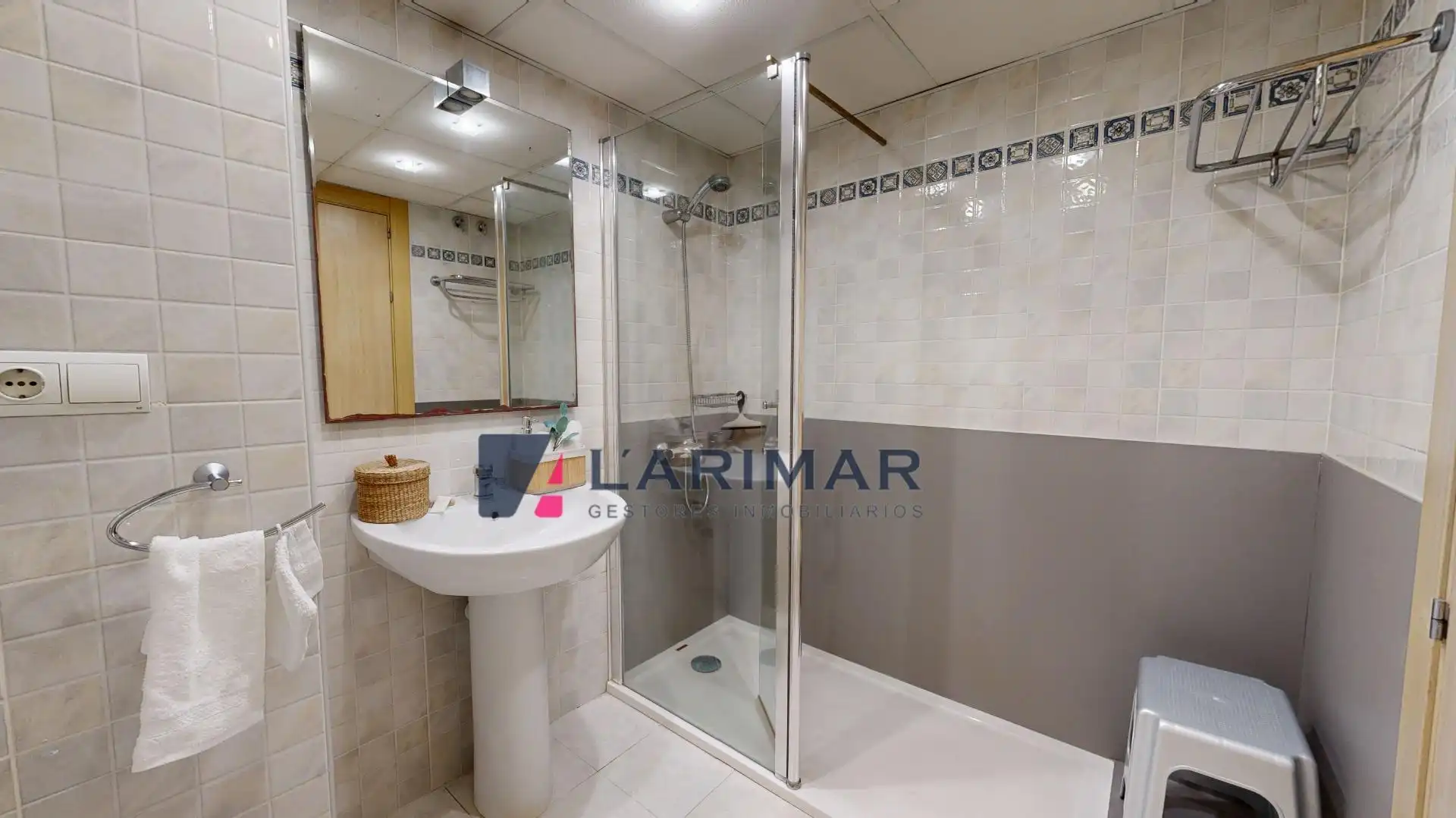 Bathroom of Detached homes for sale in Alicante / Alacant  with Air Conditioner, Private garden and Terrace