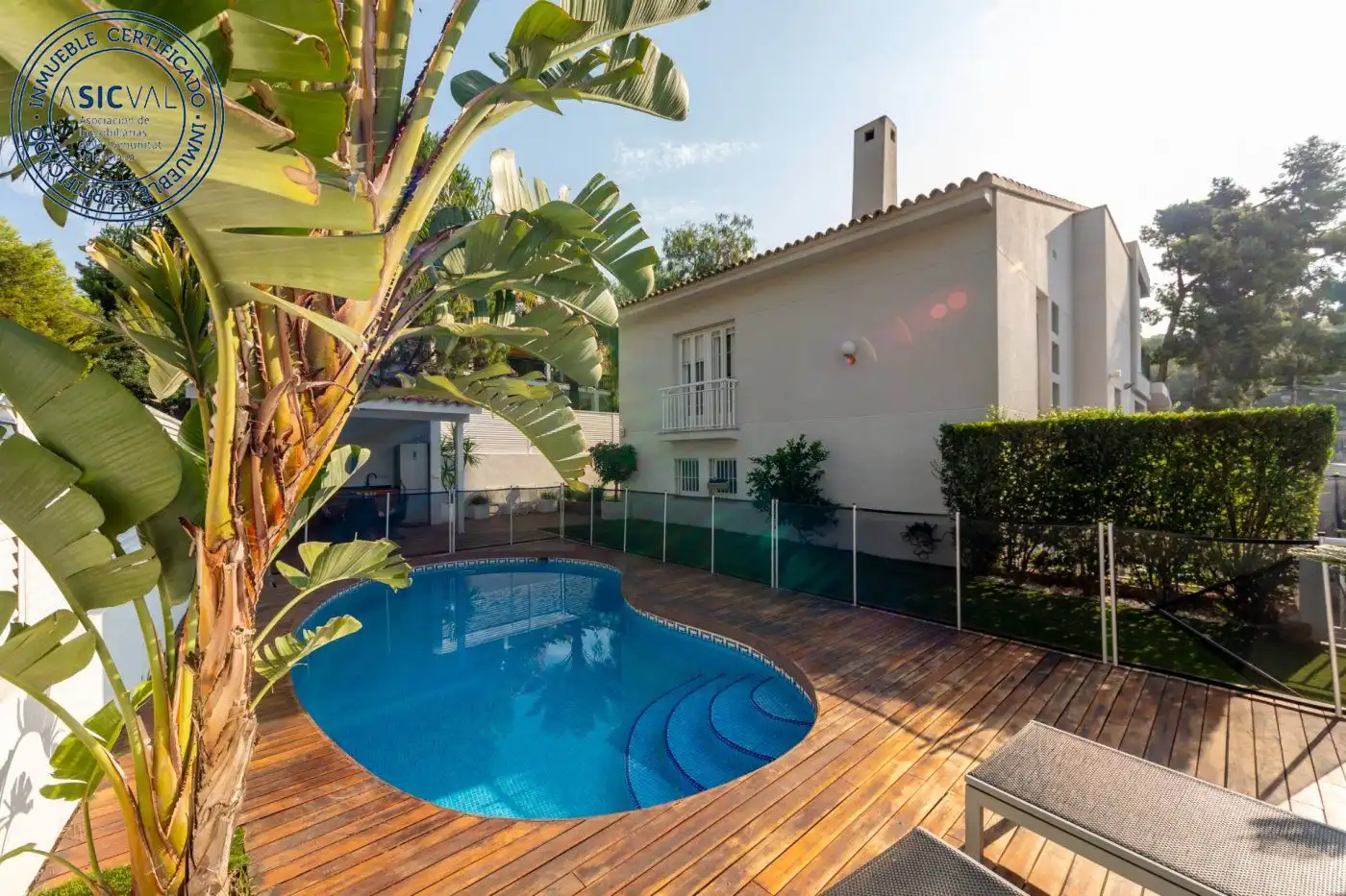 Piscina de Casa o chalet en venta en Montornés - Las Palmas - El Refugio