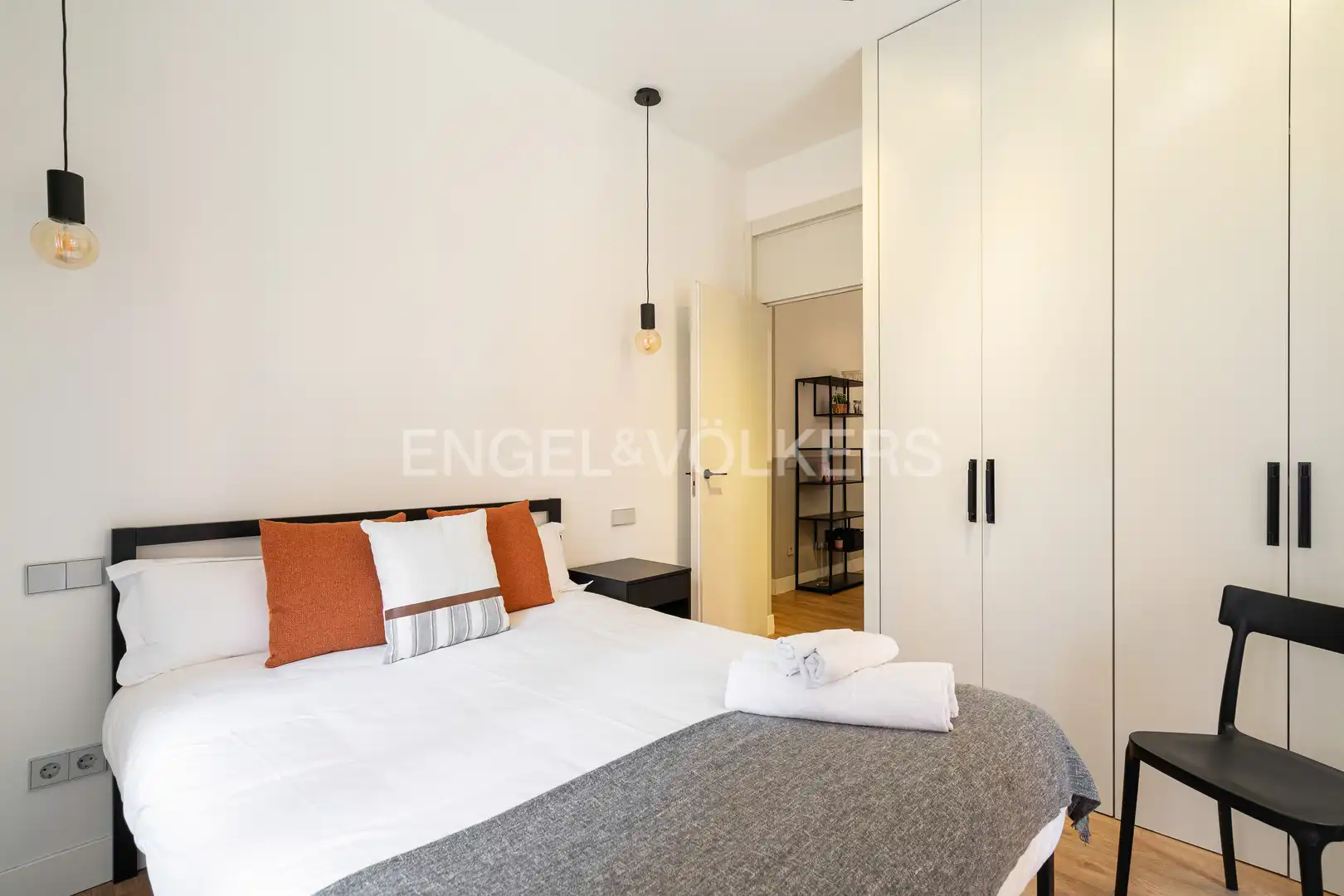 Bedroom of Flat for rent in Madrid  with Air Conditioner, Heating and Furnished