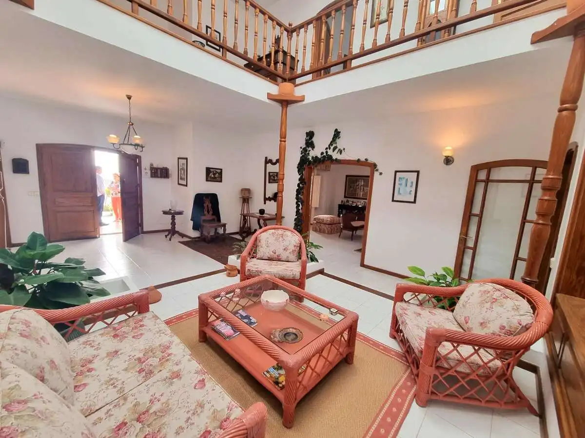 Sala de estar de Casa o chalet en venta en Tías con Jardín privado, Terraza y Amueblado
