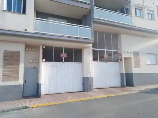 Einzelparkplatz zum Verkauf in Carrer Serretes, imagen 4