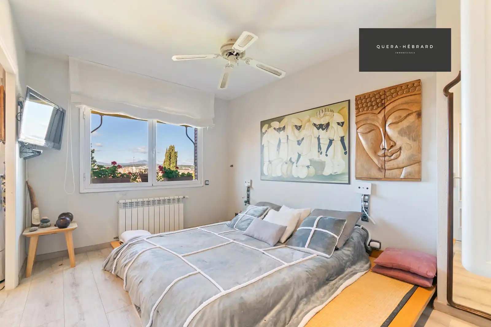 Habitación de Casa adosada en venta en Sant Cugat del Vallès con Calefacción, Parquet y Terraza