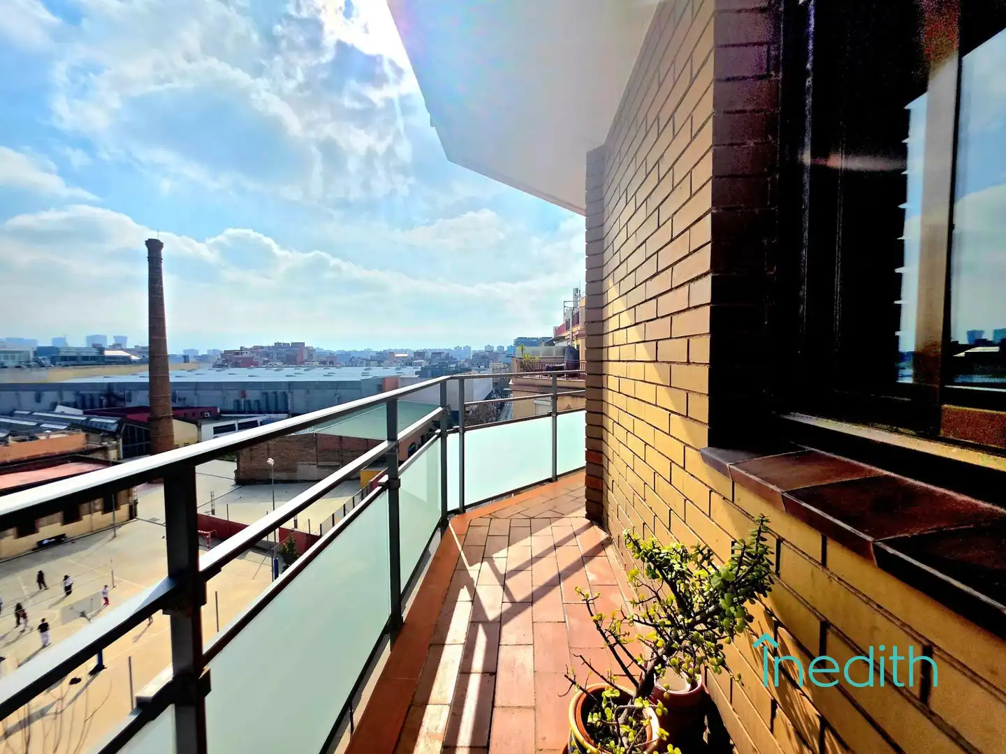 Terraza de Piso en venta en L'Hospitalet de Llobregat con Aire acondicionado, Calefacción y Terraza