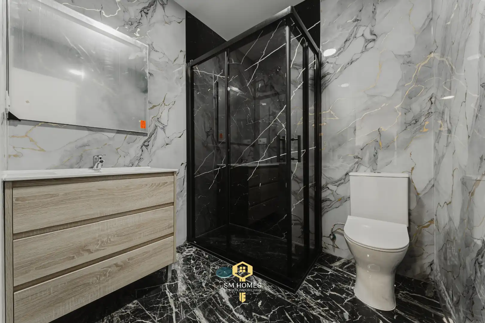 Baño de Piso de alquiler en Coslada con Calefacción, Amueblado y Horno