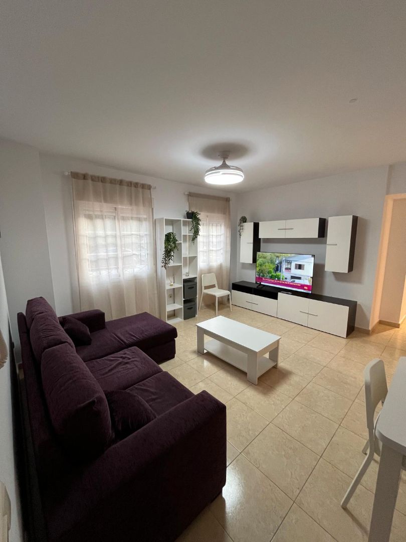 Living room of Flat to rent in Guaro  with Furnished, Oven and Washing machine