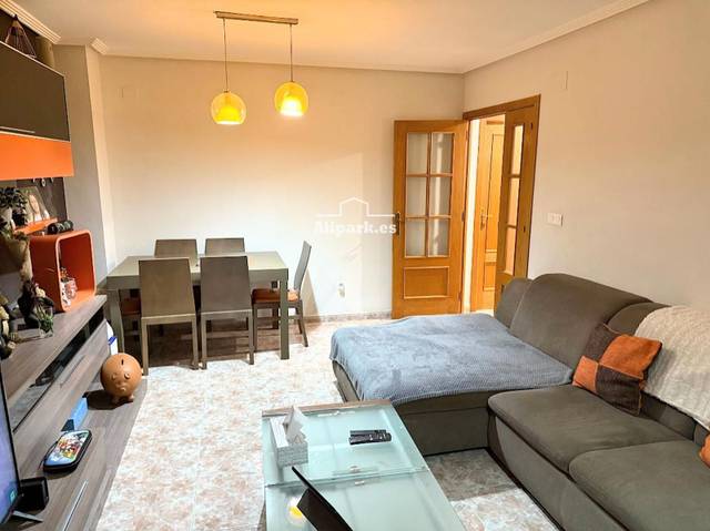 Piso en Venta en Pintor Rodes en Virgen del Remedio - Parque Lo Morant