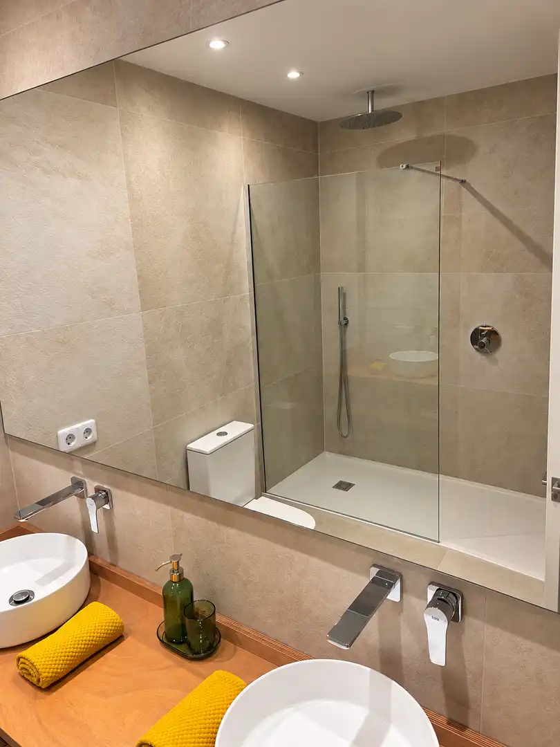 Bany de Apartament de lloguer en Alcúdia amb Aire condicionat, Terrassa i Piscina