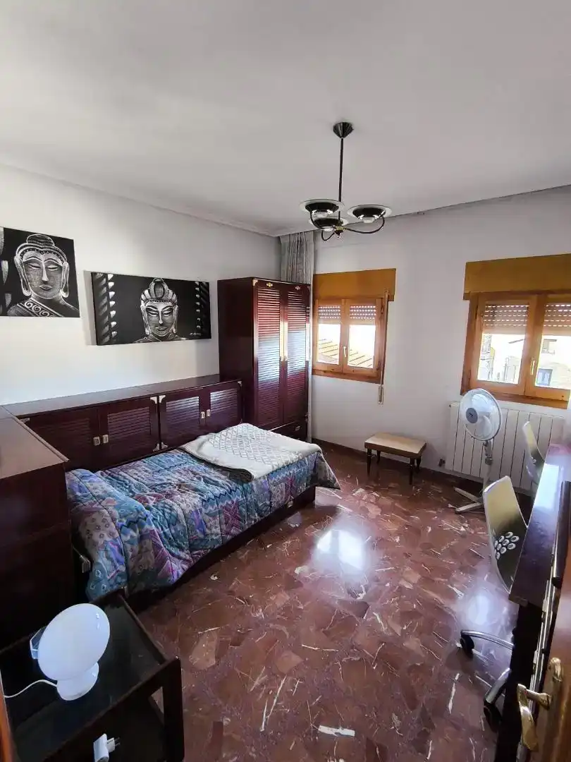 Habitación de Casa adosada de alquiler en Fuentes de Ebro, Zaragoza