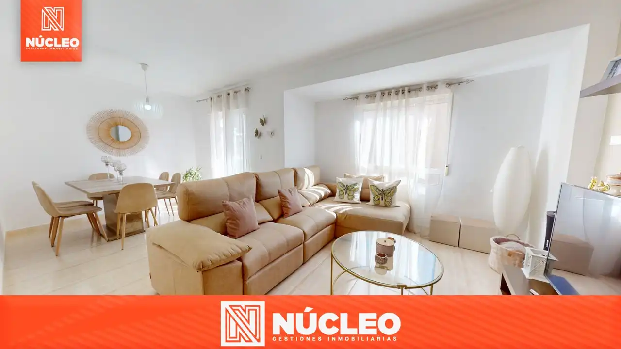 Sala de estar de Piso en venta en Petrer con Aire acondicionado y Balcón