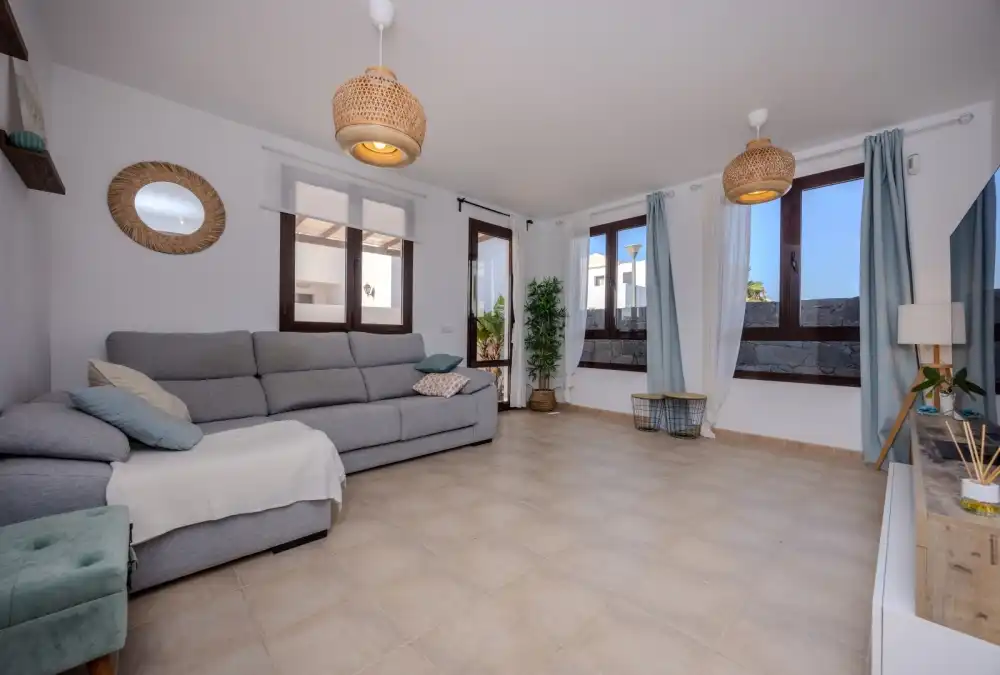 Sala de estar de Casa o chalet en venta en Yaiza con Terraza, Balcón y Internet