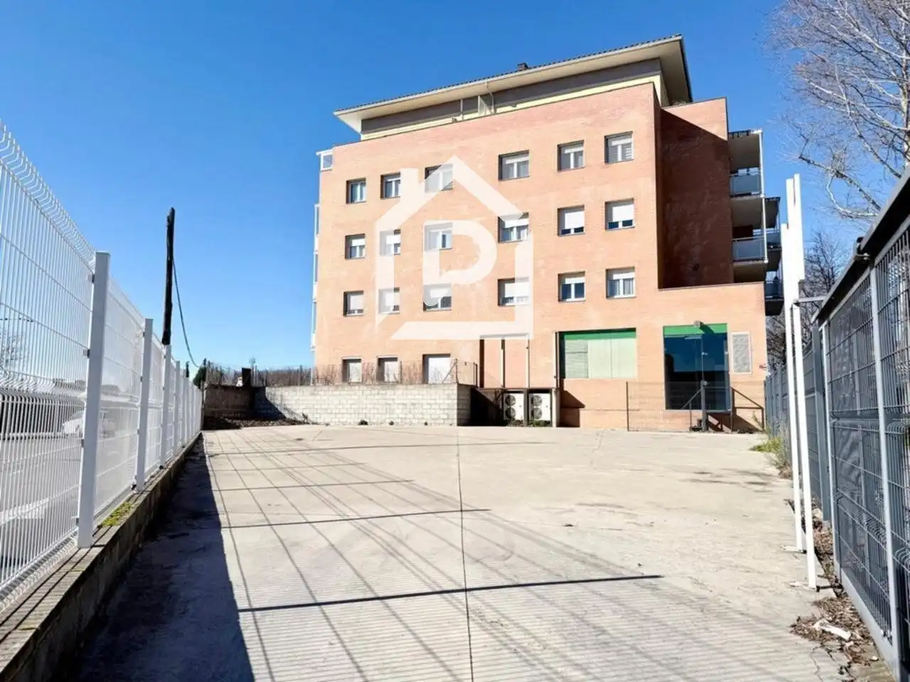 Local comercial en venta en Salvador Dalí i Domènech, imagen 20
