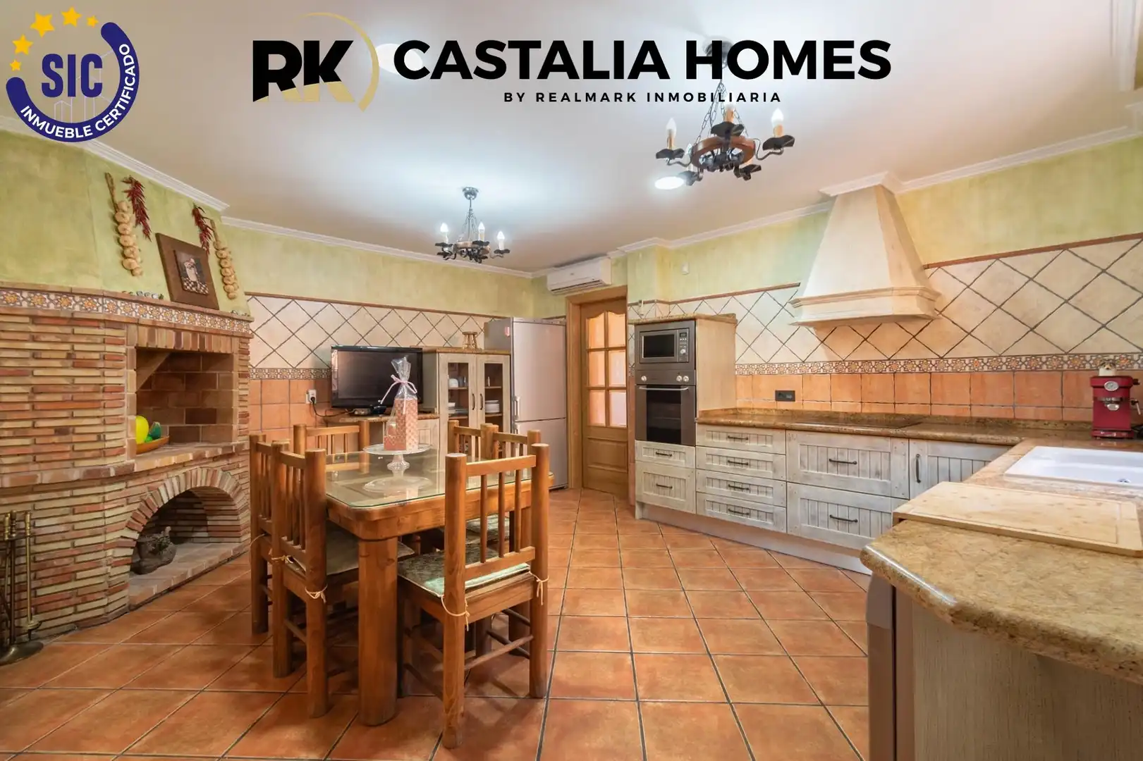 Cuina de Casa o xalet en venda en Borriol amb Aire condicionat, Calefacció i Jardí privat