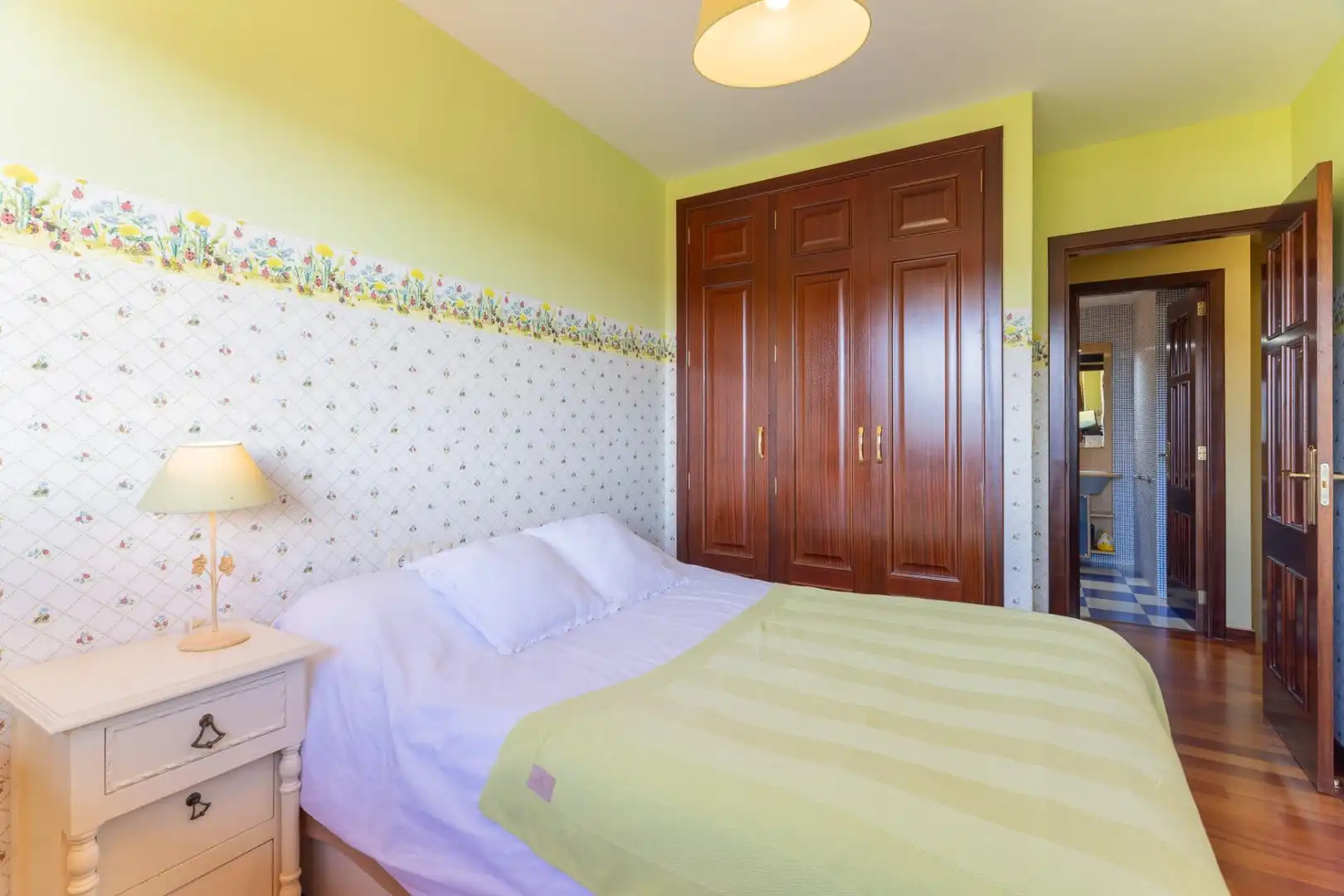 Habitación de Casa o chalet en venta en A Cañiza   con Calefacción, Jardín privado y Terraza