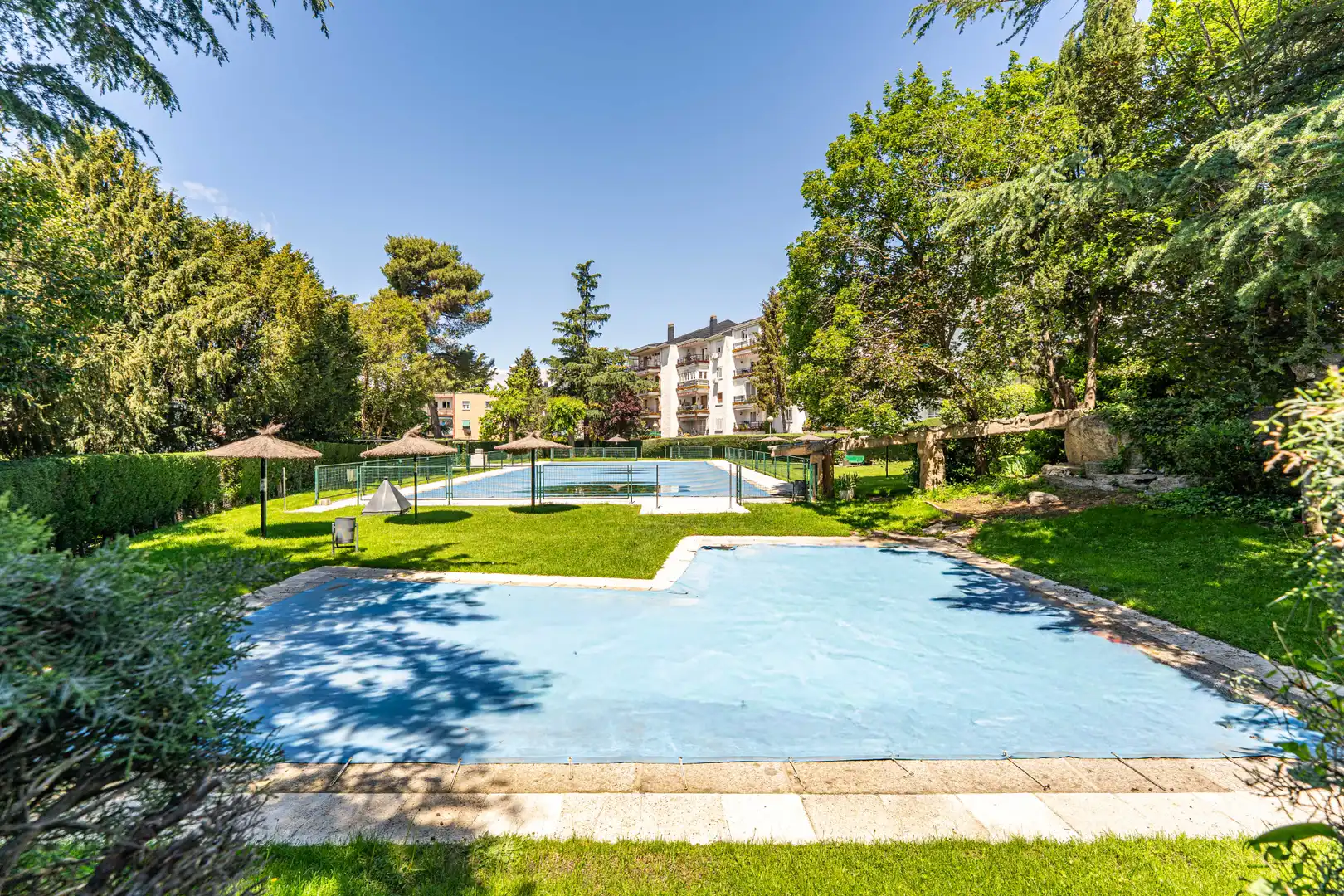 Piscina de Piso en venta en Collado Villalba con Calefacción, Amueblado y Piscina comunitaria