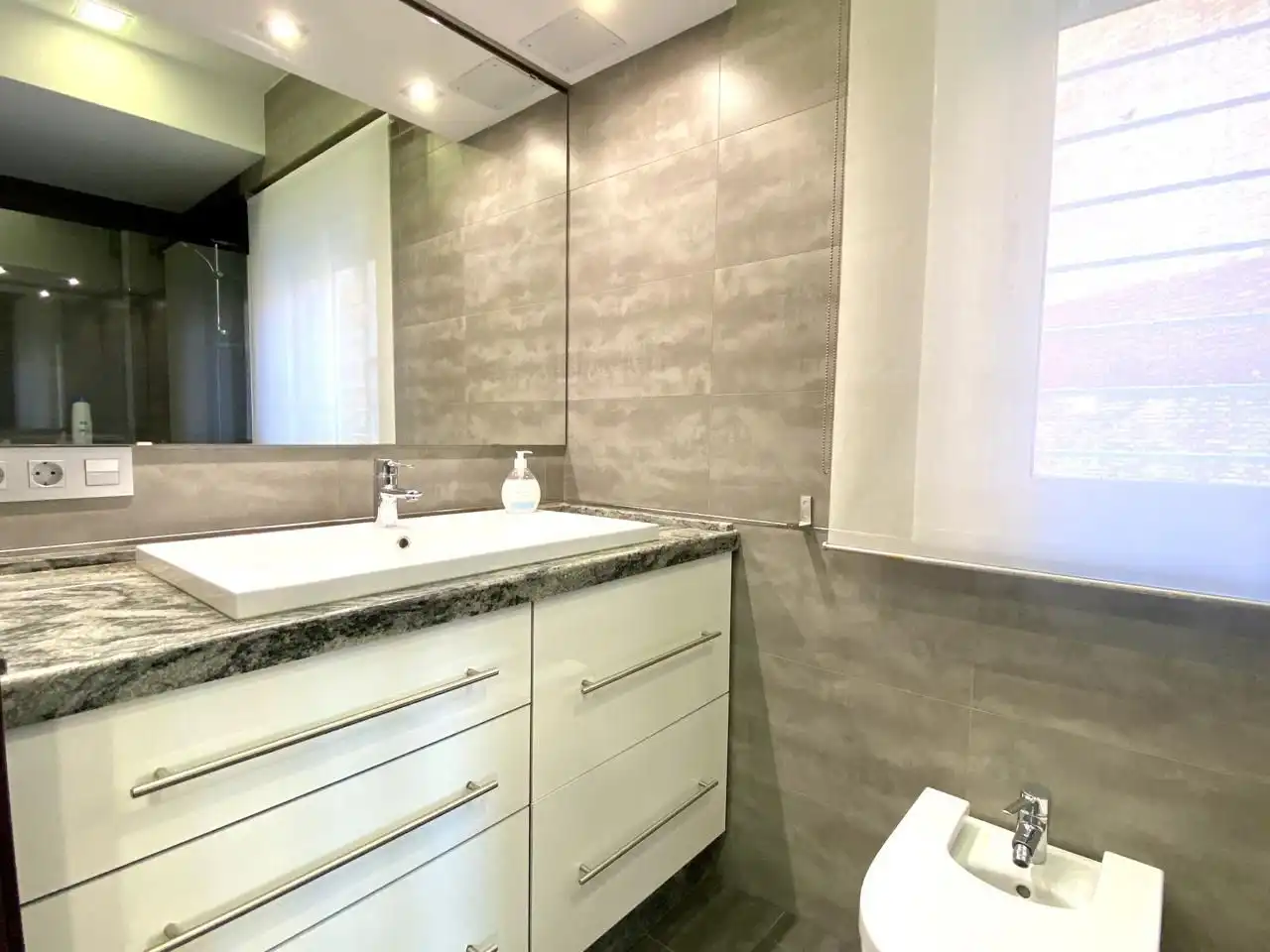 Flat with lift to rent in Paseo Marítimo Rey de España, imagen 13