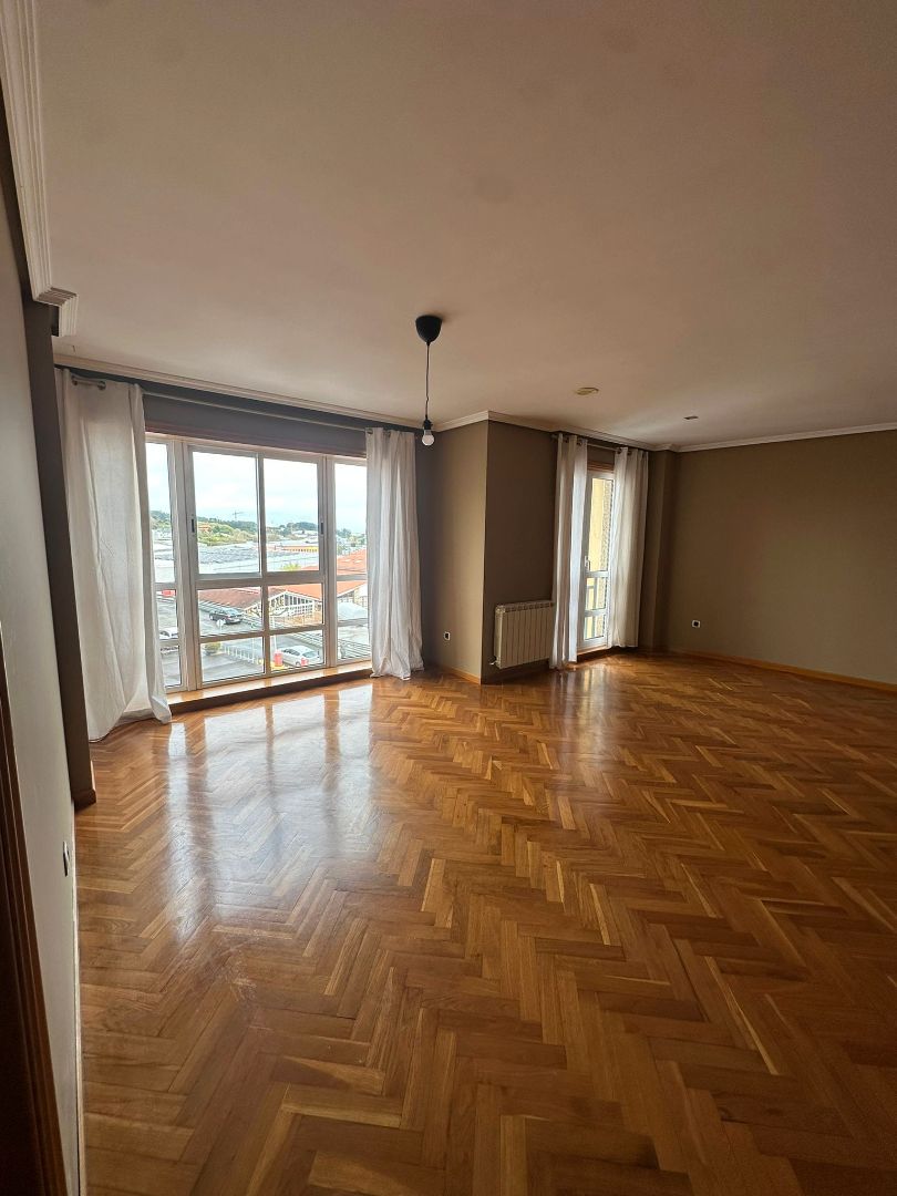 Sala de estar de Piso de alquiler en Arteixo con Calefacción, Parquet y Horno