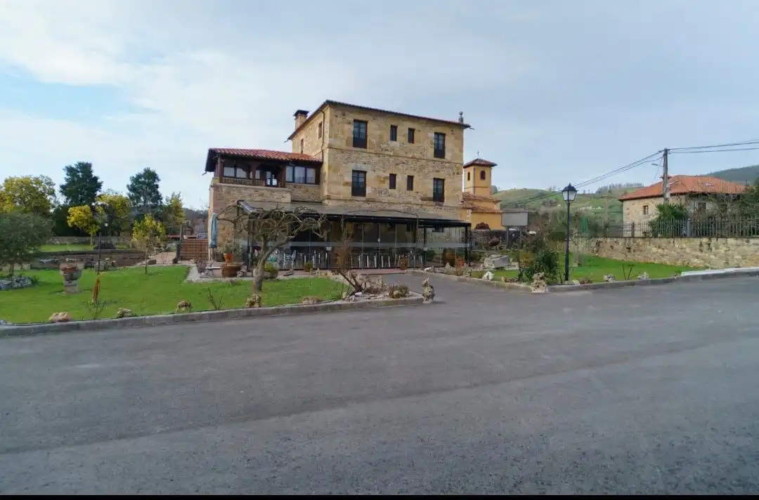 Country house zum Verkauf in Santiurde de Toranzo