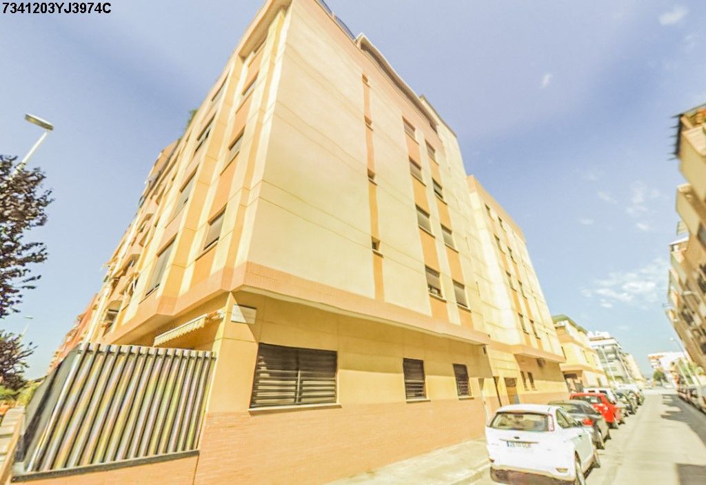 Vista exterior de Garatge en venda en Sagunto / Sagunt
