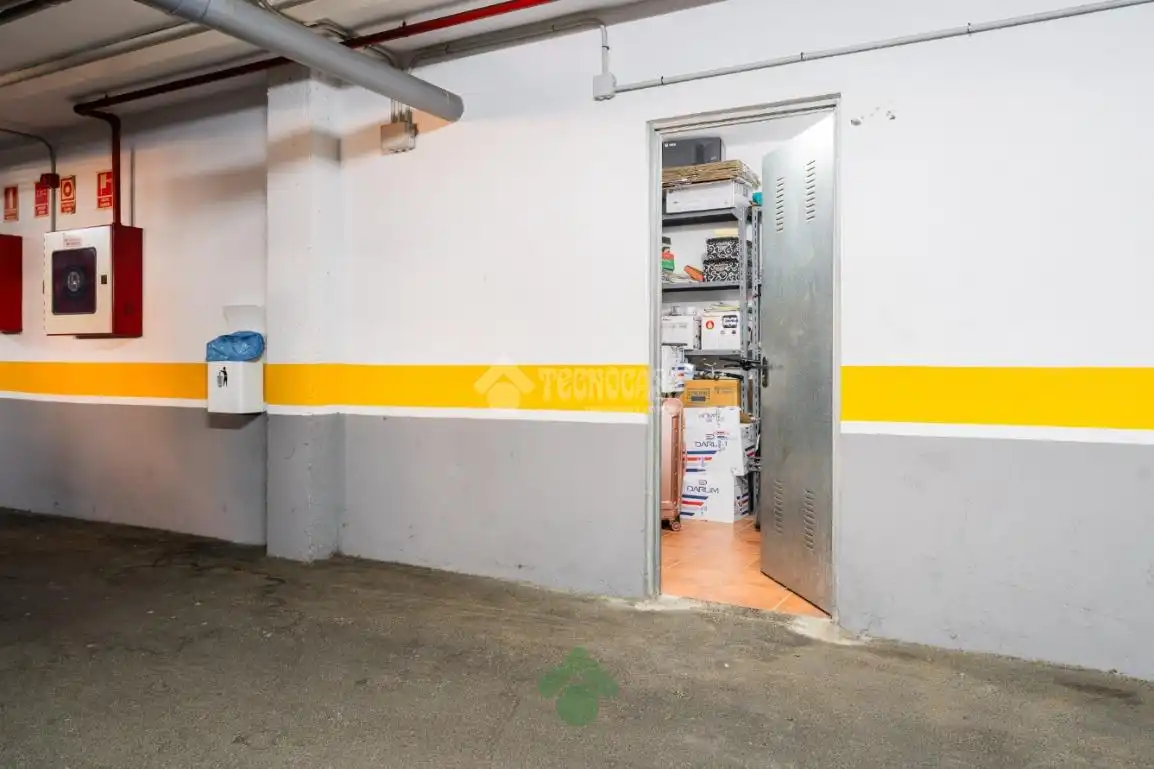 Parking de Piso en venta en Puerto Real con Terraza y Trastero