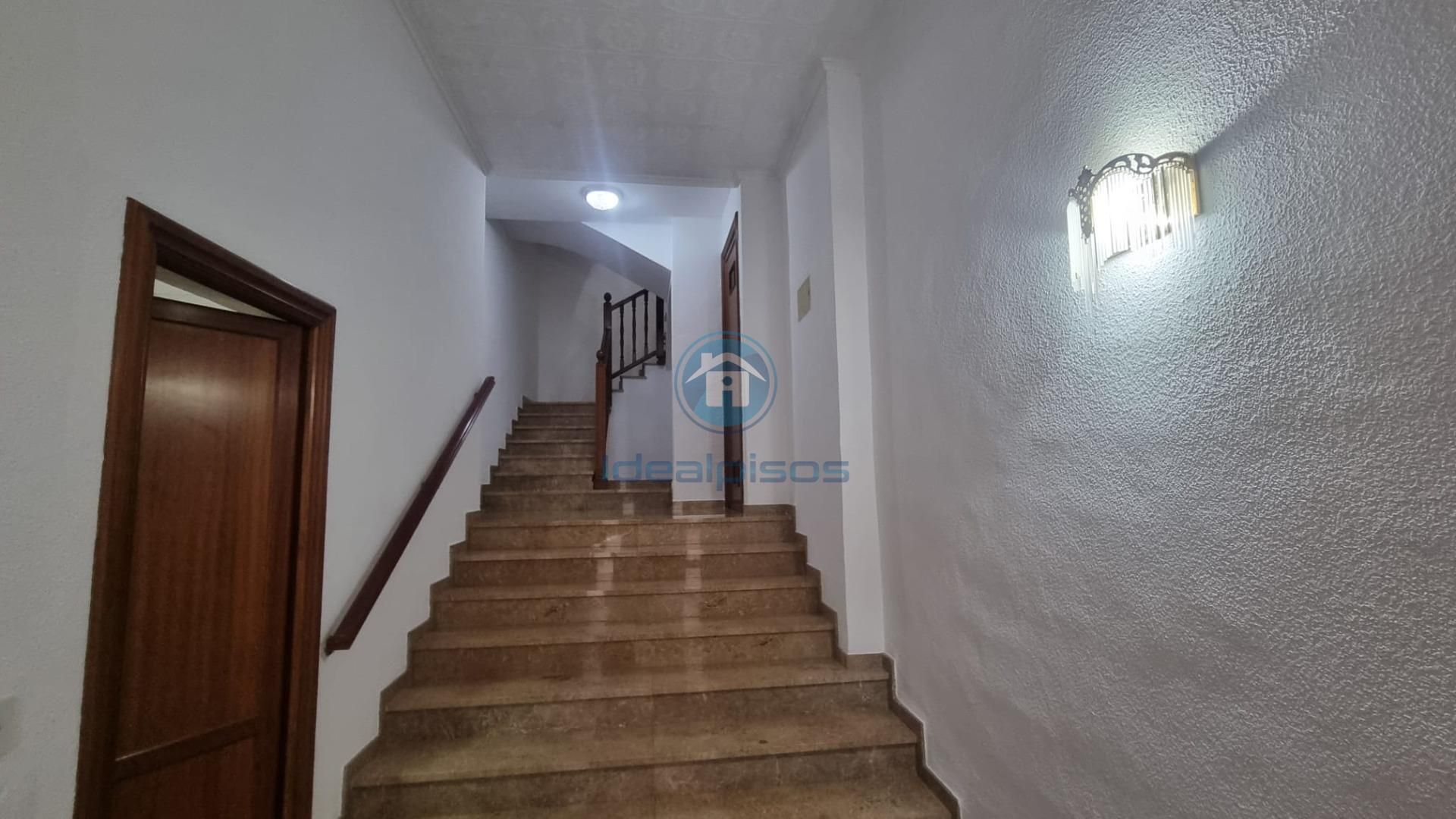 Single-family semi-detached for sale in San Vicente del Raspeig / Sant Vicent del Raspeig  with Air Conditioner, Terrace and Balcony
