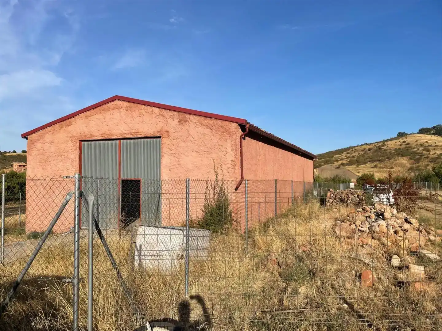 Vista exterior de Nau industrial en venda en Pálmaces de Jadraque