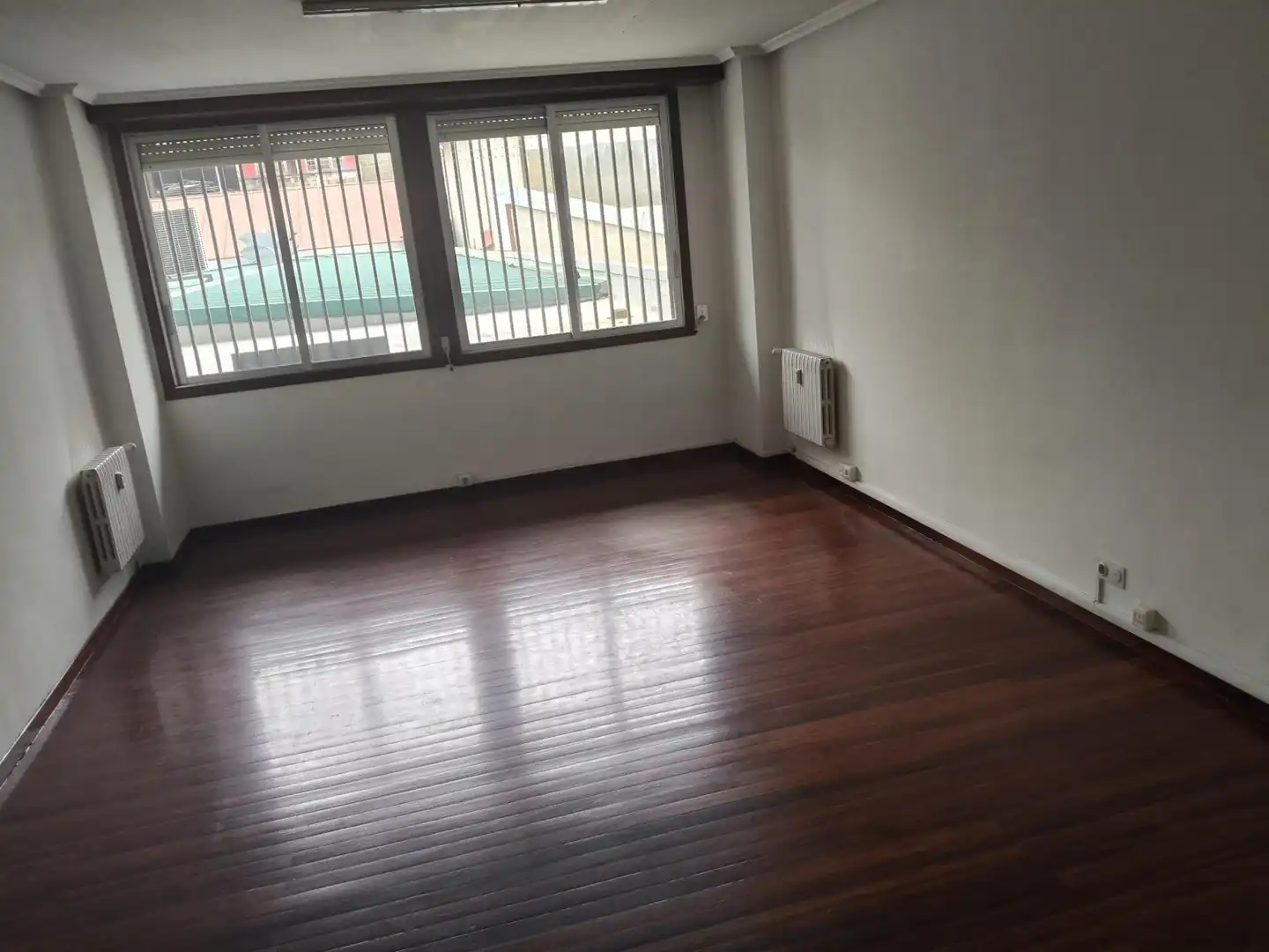 Büro mit Aufzug zur Miete in Centro