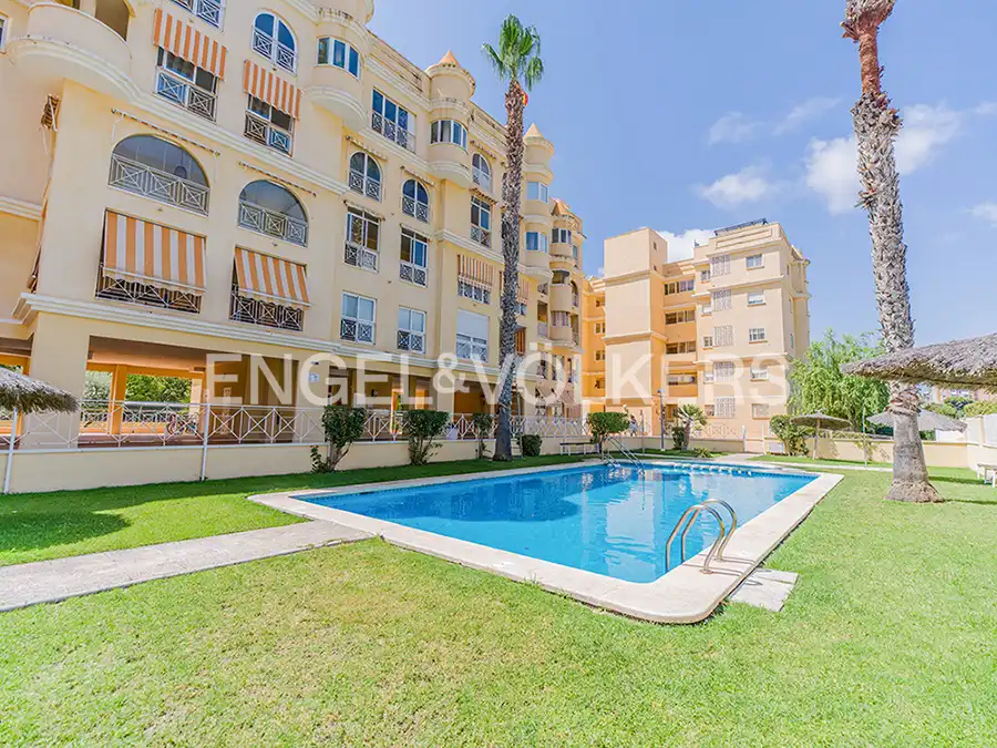 Piscina de Àtic en venda en Alicante / Alacant amb Aire condicionat, Calefacció i Terrassa