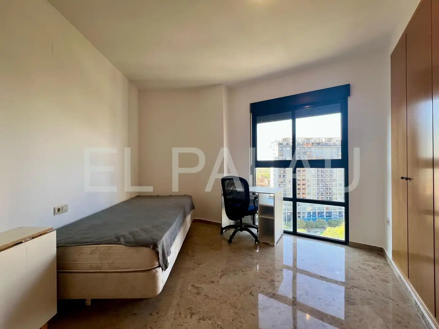 Piso de alquiler en Barrio de Benicalap
