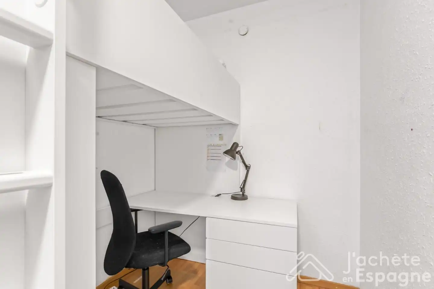 Habitación de Apartamento en venta en Gavà con Calefacción y Terraza