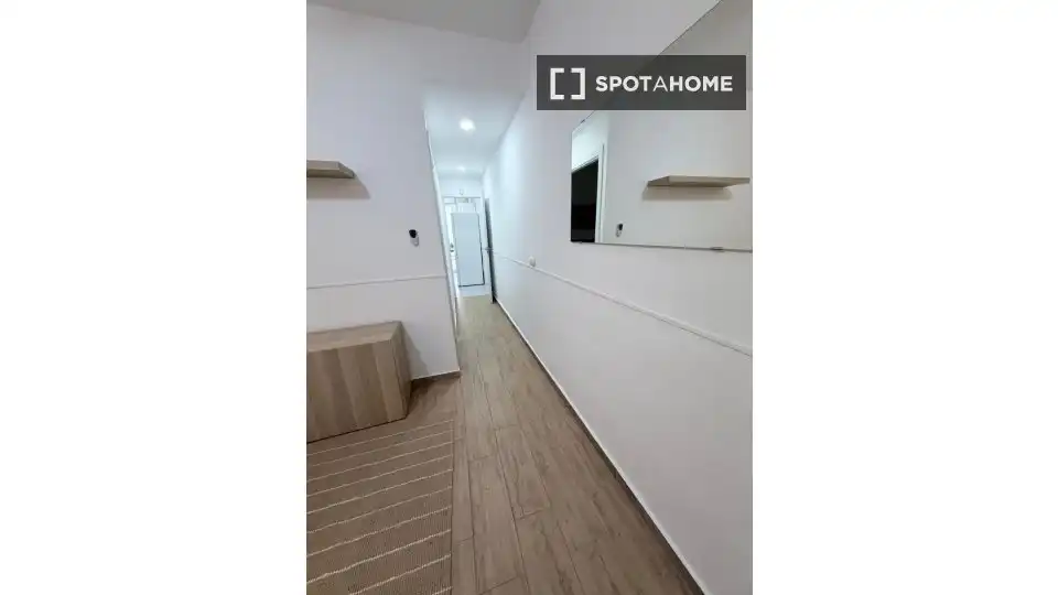 Wohnung zur Miete in Madrid mit Klimaanlage, Heizung und Möbliert