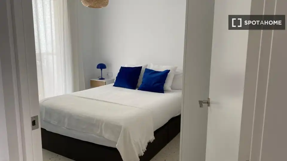 Room in Ametllers - Poble-Sec