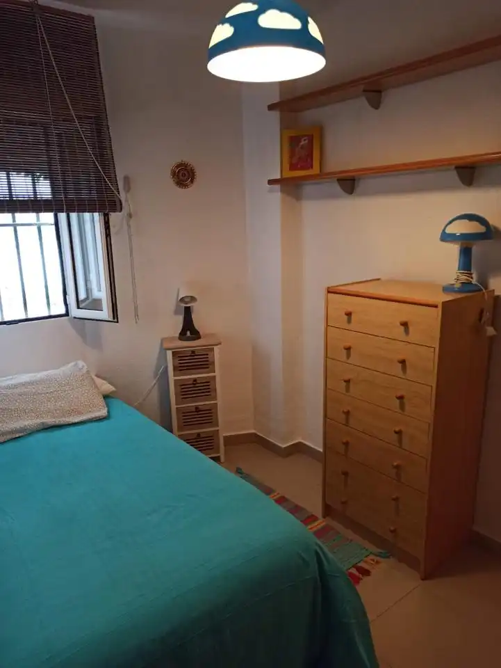 Bedroom of Flat for rent in Sevilla  with Air Conditioner and Furnished