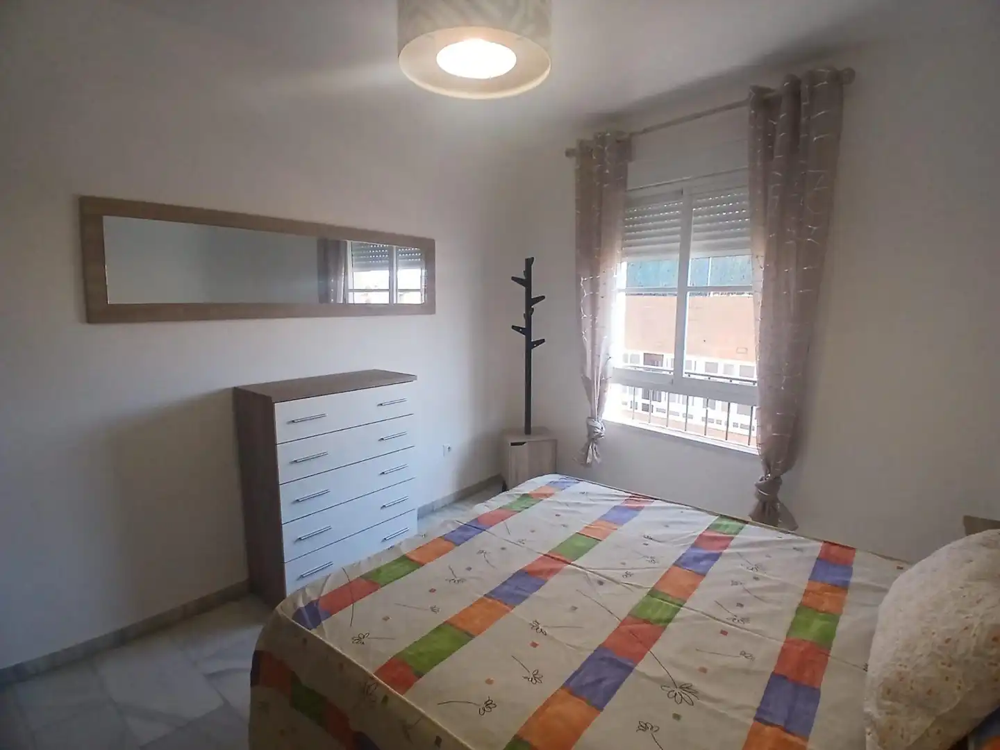 Habitación de Piso de alquiler en Málaga con Aire acondicionado y Amueblado