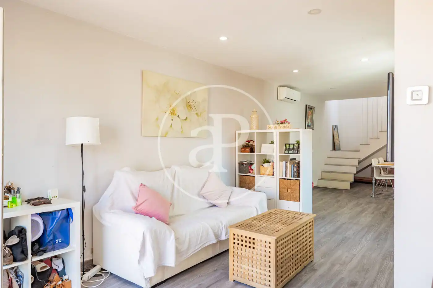 Wohnzimmer von Wohnung zum Verkauf in Barcelona mit Klimaanlage, Heizung und Terrasse